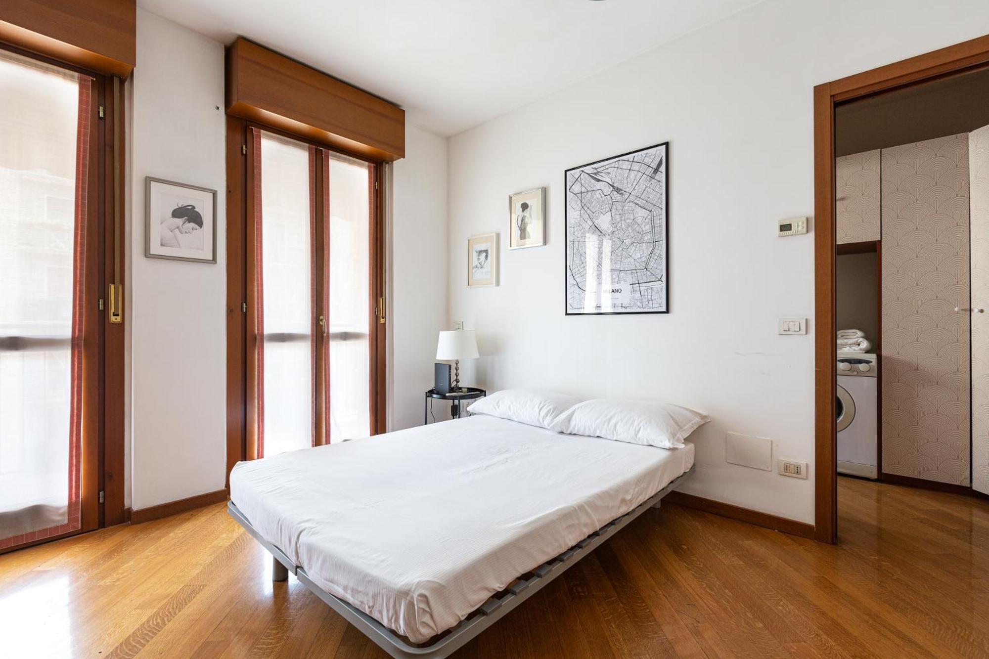 Cosy Studio With Balcony & Private Garage Milán Exterior foto